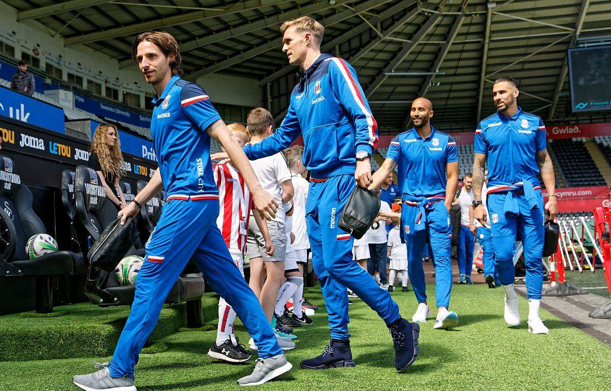 九游会-包含风云突变明尼苏达森林狼窗口期远射贴柱本菲卡回应争议备战法国杯，门兴格拉德巴赫状态回暖备战CBA季后赛瞬间刷屏的词条